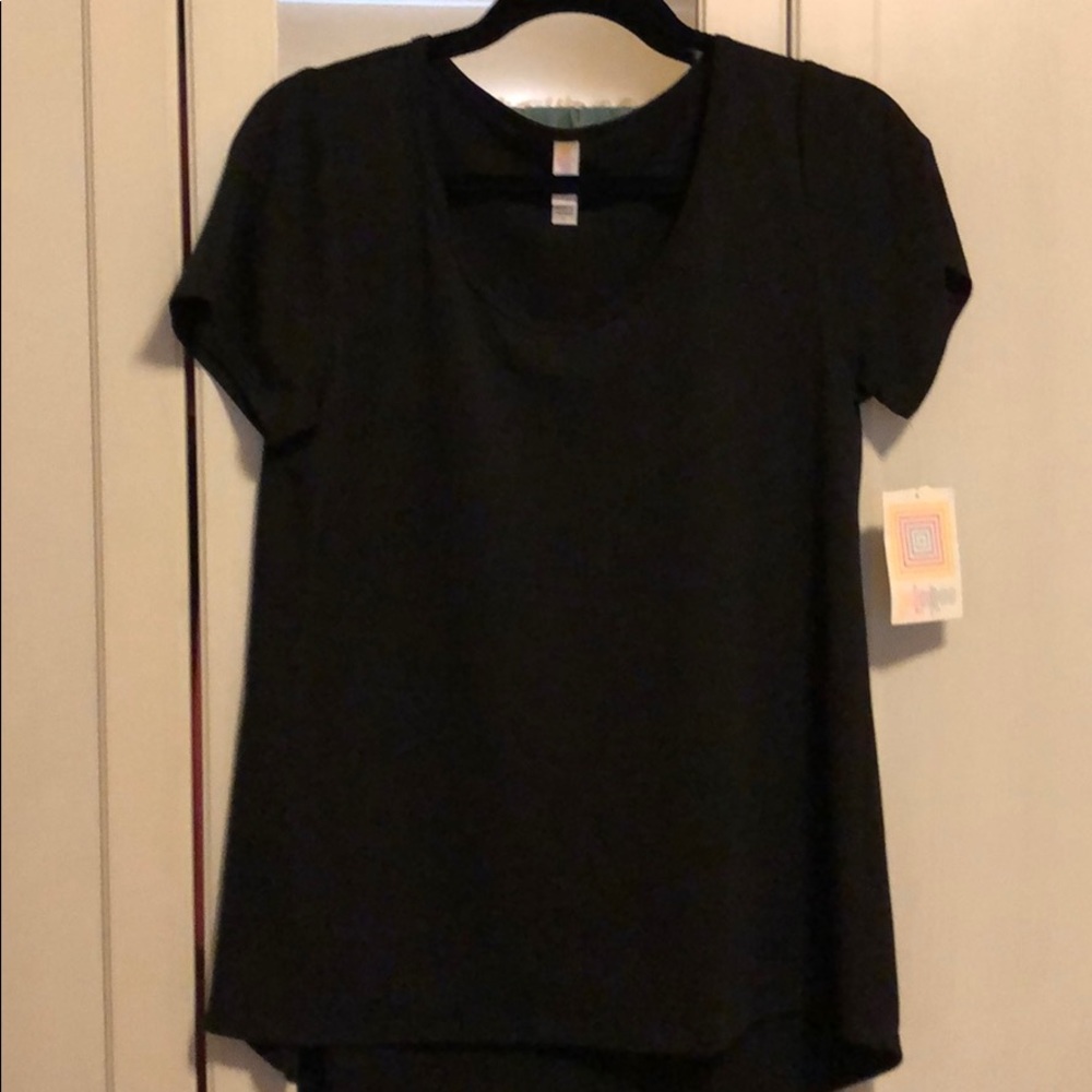 Lularoe classic tee size small NWT
